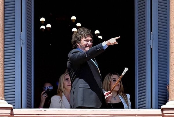 网上平台配资 终于摊牌了，米莱无视西方警告，阿根廷决定花22亿采购中国地铁